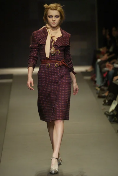 Look 1